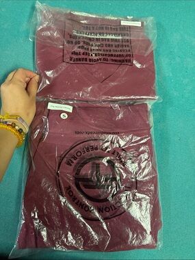 Seamless Maroon set of scrubs size small essential threads